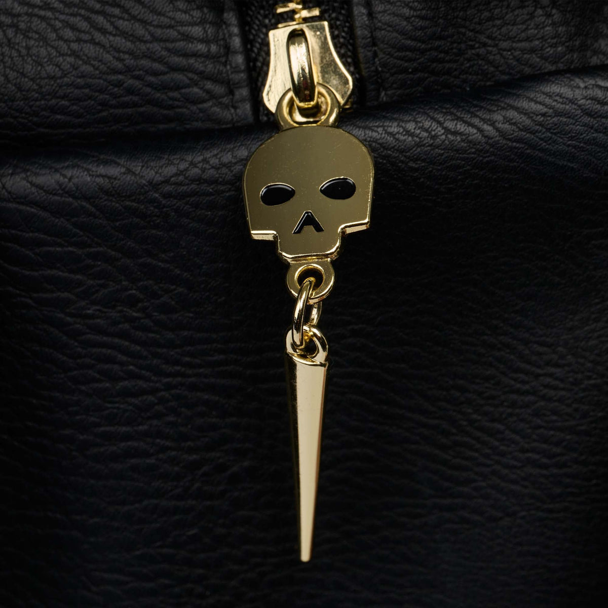 liquid-death-coffin-crossbody-cooler-bag-w8 00028055-Z.jpg