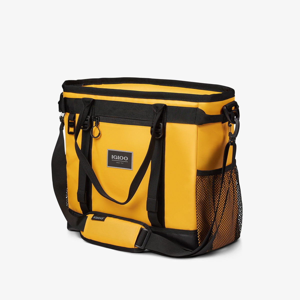 pursuit-30-can-tote-b0 00065993_2.jpg